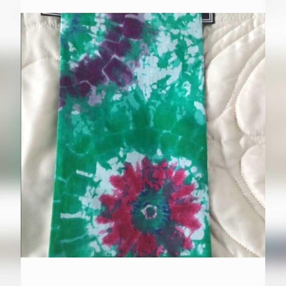 NWT Bandana Tie Dye Green - Picture 2 of 3